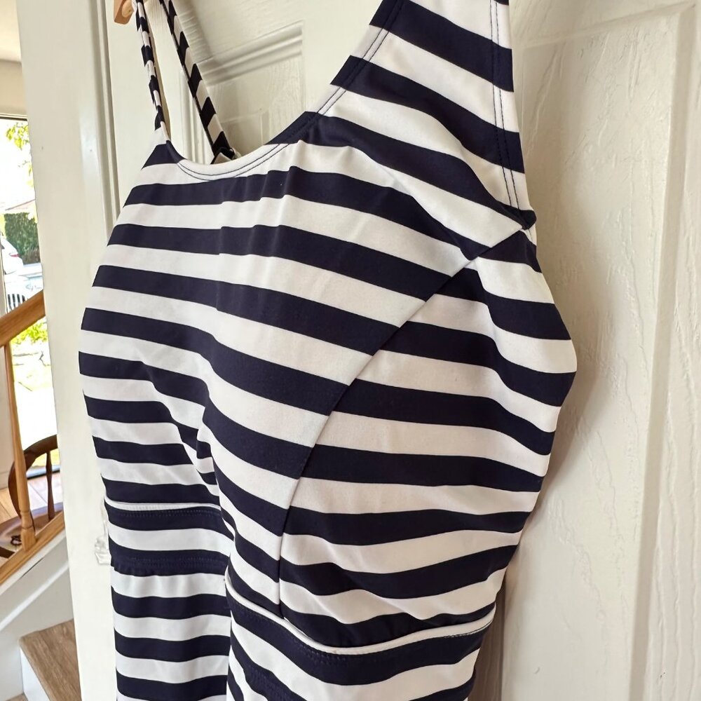 Denim & Co. Beach Handkerchief Hem Tankini Skirt Set Navy Stripe Size US 20 - Picture 3 of 9